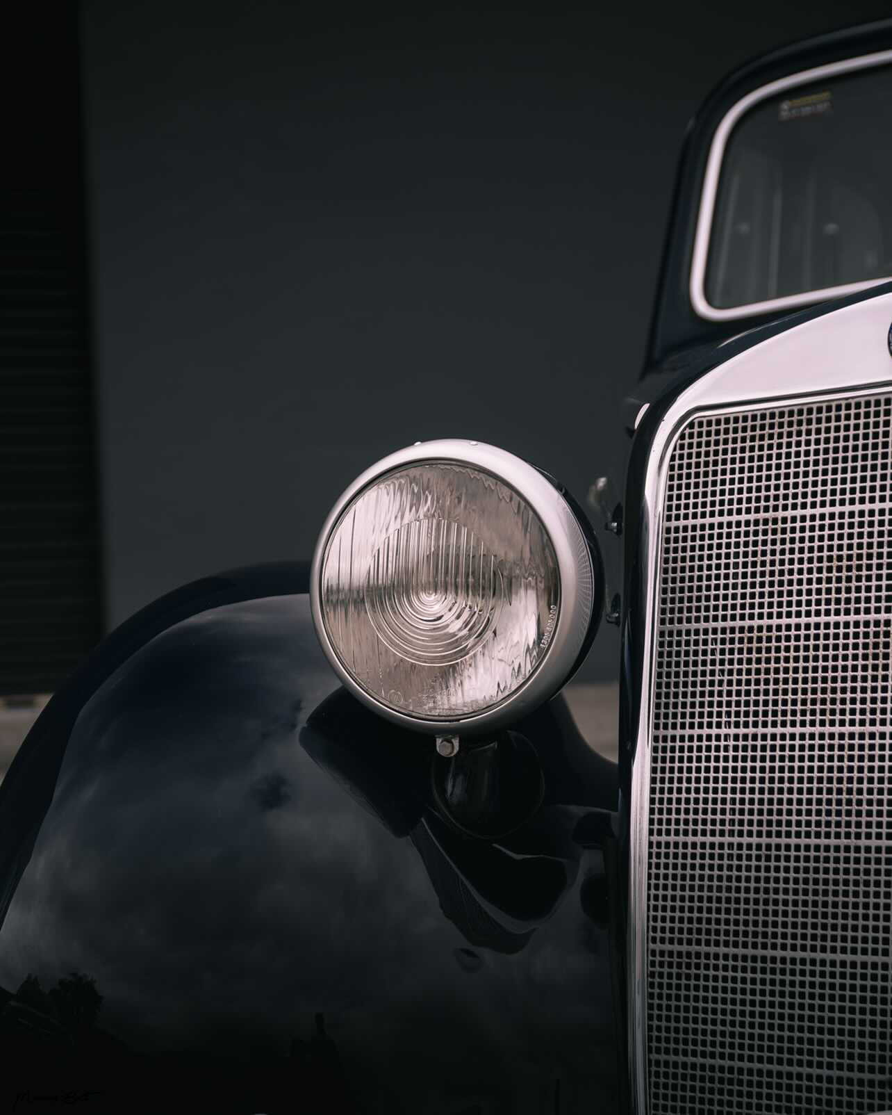 Headlamp and radiator grille detail